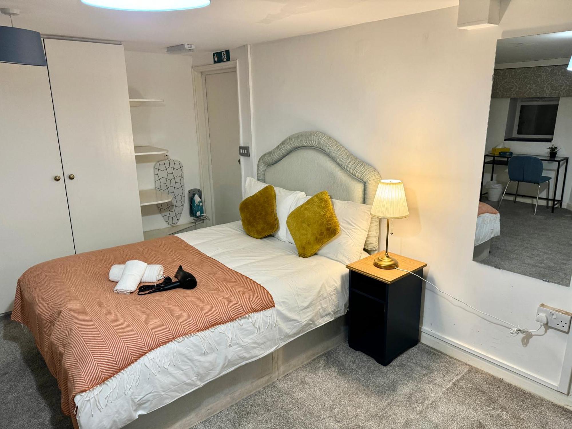 Modern En-Suite Rooms By Finsbury Park Station 8 Mins To King'S Cross By Tube ลอนดอน ภายนอก รูปภาพ