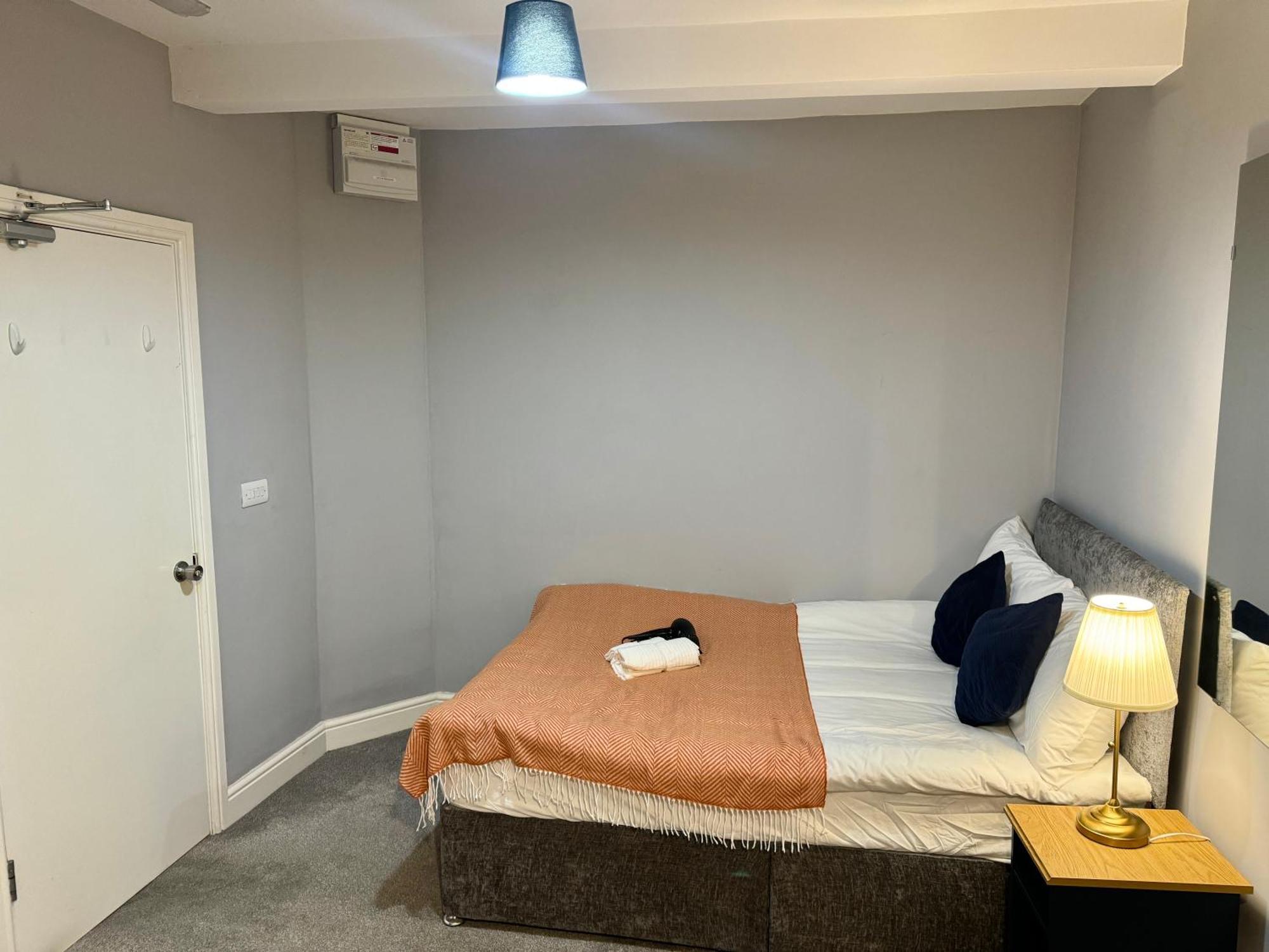 Modern En-Suite Rooms By Finsbury Park Station 8 Mins To King'S Cross By Tube ลอนดอน ภายนอก รูปภาพ