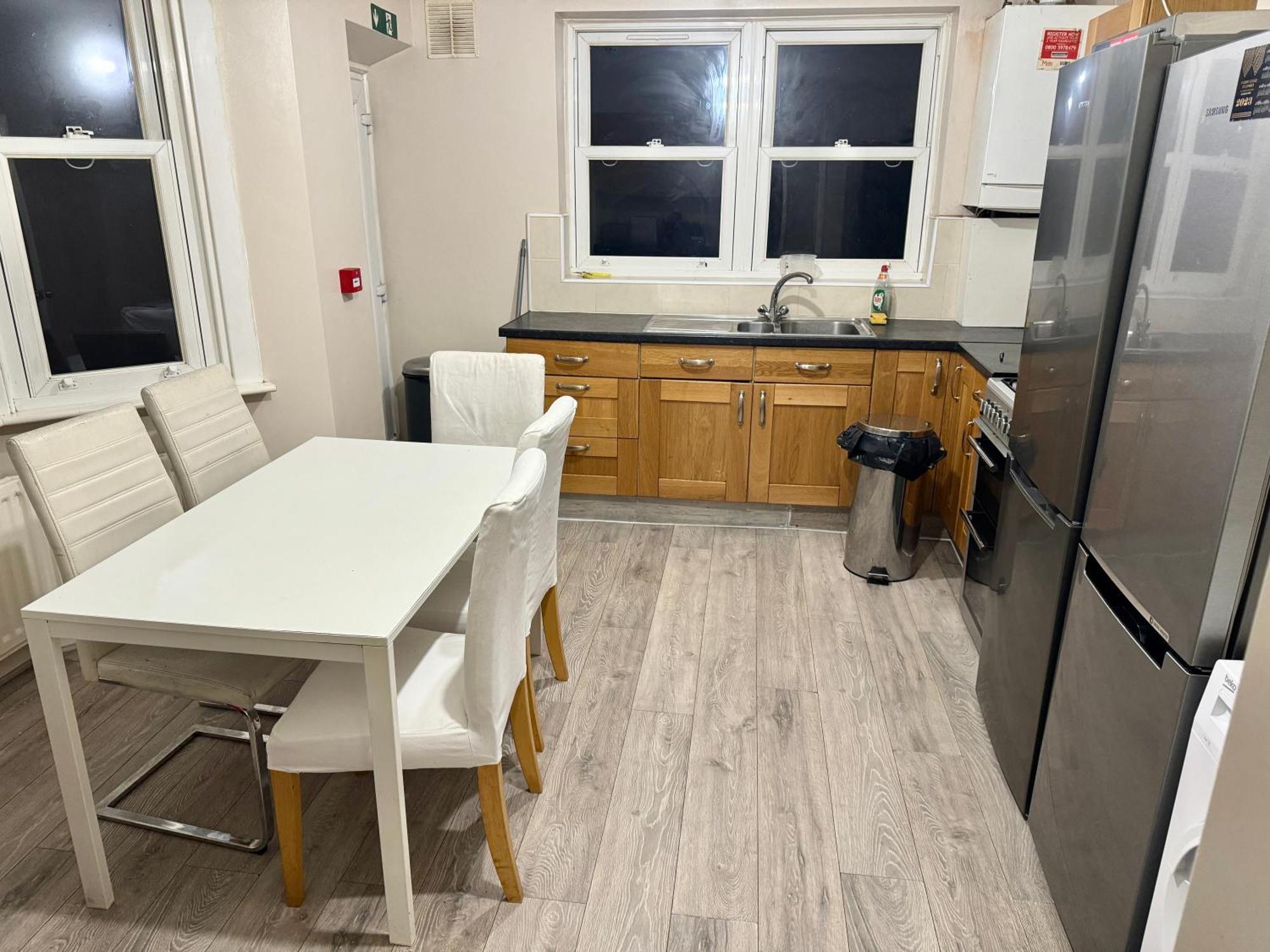Modern En-Suite Rooms By Finsbury Park Station 8 Mins To King'S Cross By Tube ลอนดอน ภายนอก รูปภาพ