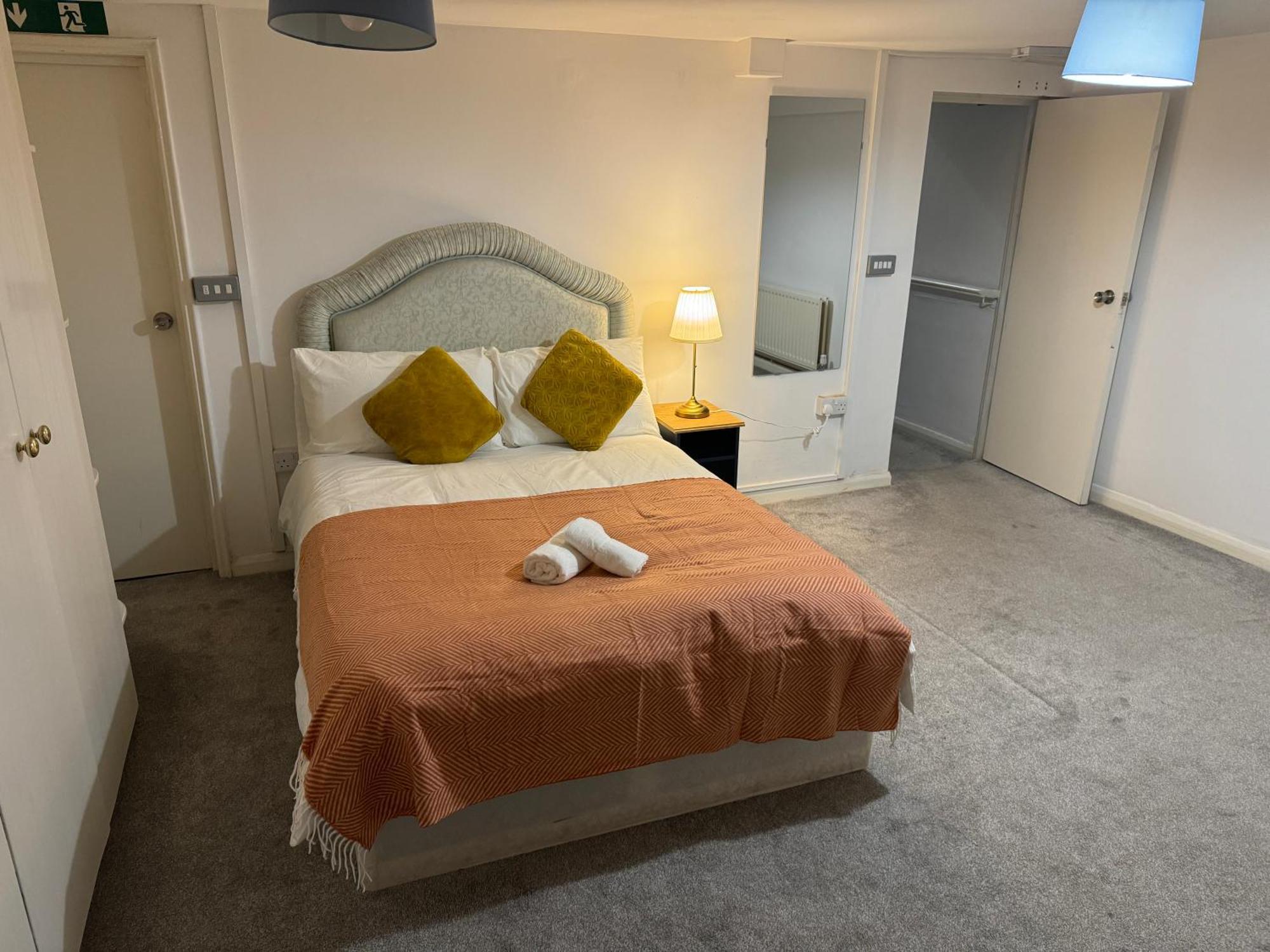 Modern En-Suite Rooms By Finsbury Park Station 8 Mins To King'S Cross By Tube ลอนดอน ภายนอก รูปภาพ